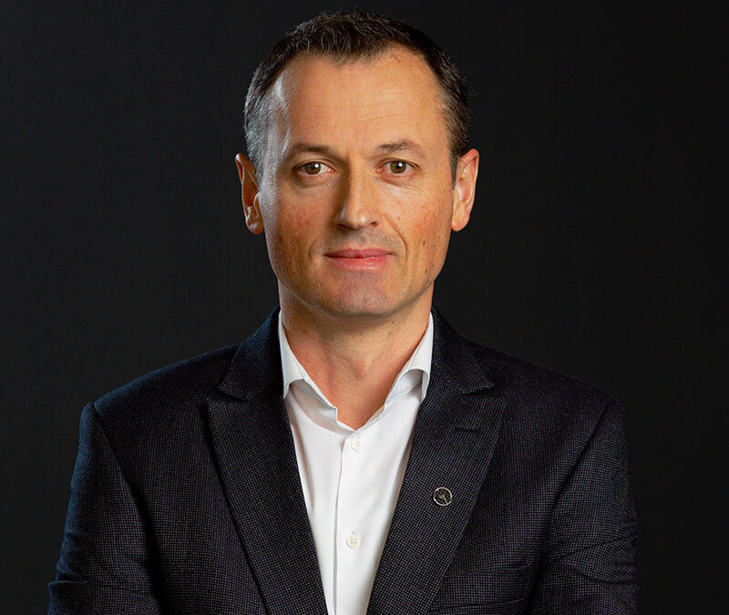 DANIEL SABOU